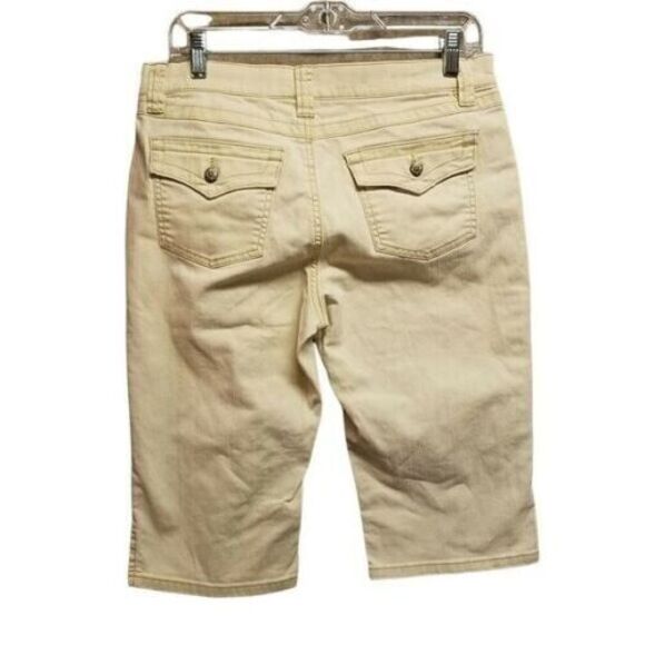 Axcess by Liz Claiborne Womens Size 6 Tan Solid Capri Pants - Picture 10 of 10